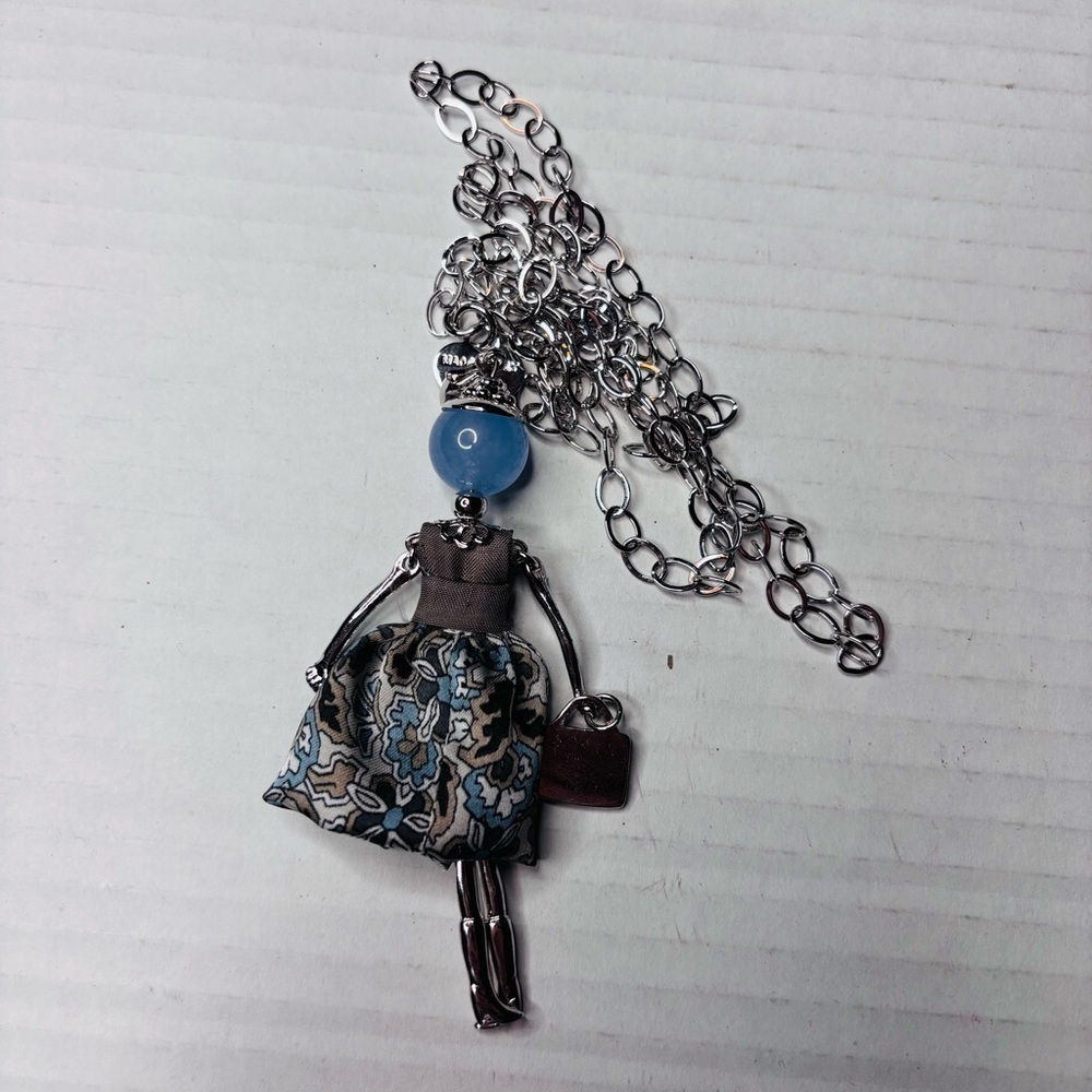 LE AMICHE Sky Blue Jade Doll Charm Necklace - Picture 5 of 6